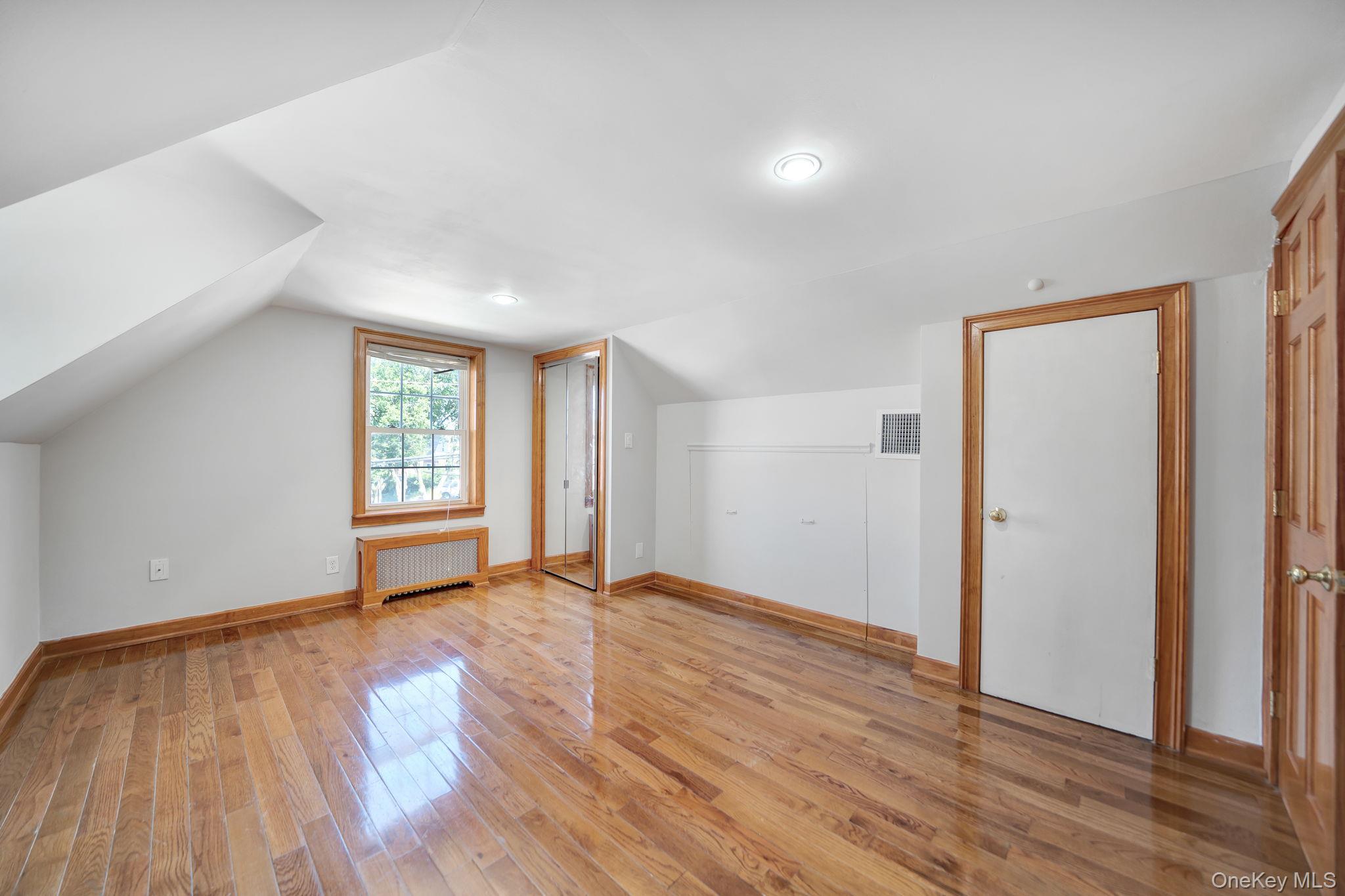 64 Dewitt Street Valley Stream, NY 11580 - Photo 23 of 32 Gallery Image 23