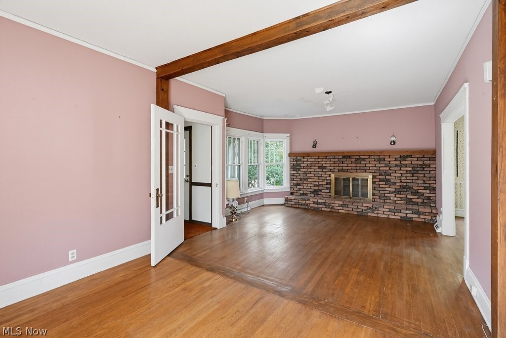 27015 Aurora Road Solon, OH 44139 - Photo 11 of 44 Family looking into the Living Room