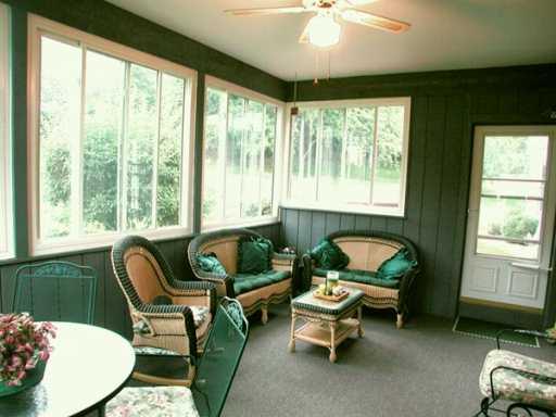 451 Pinkerton Road Wexford, PA 15090 - Photo 3 of 8 Gallery Image 3