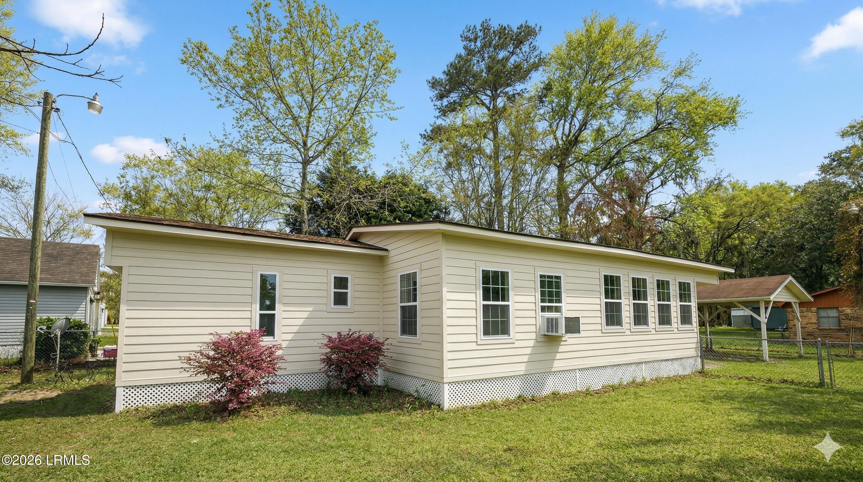 104 Castle Rock Road Beaufort, SC 29906 - Photo 2 of 17 Gemini_Generated_Image_16er0l16er0l16er