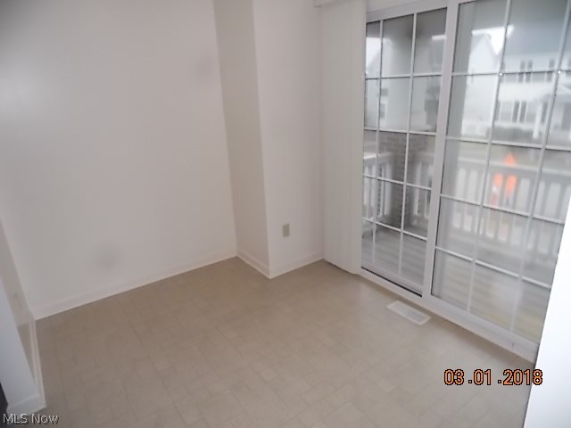 4442 Sexton Road Cleveland, OH 44105 - Photo 8 of 14