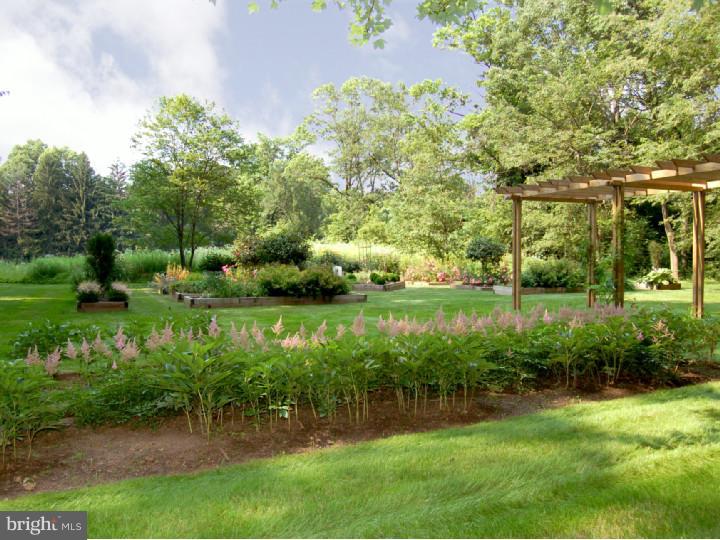 29 Elm Ridge Road Pennington, NJ 08534 - Photo 19 of 25