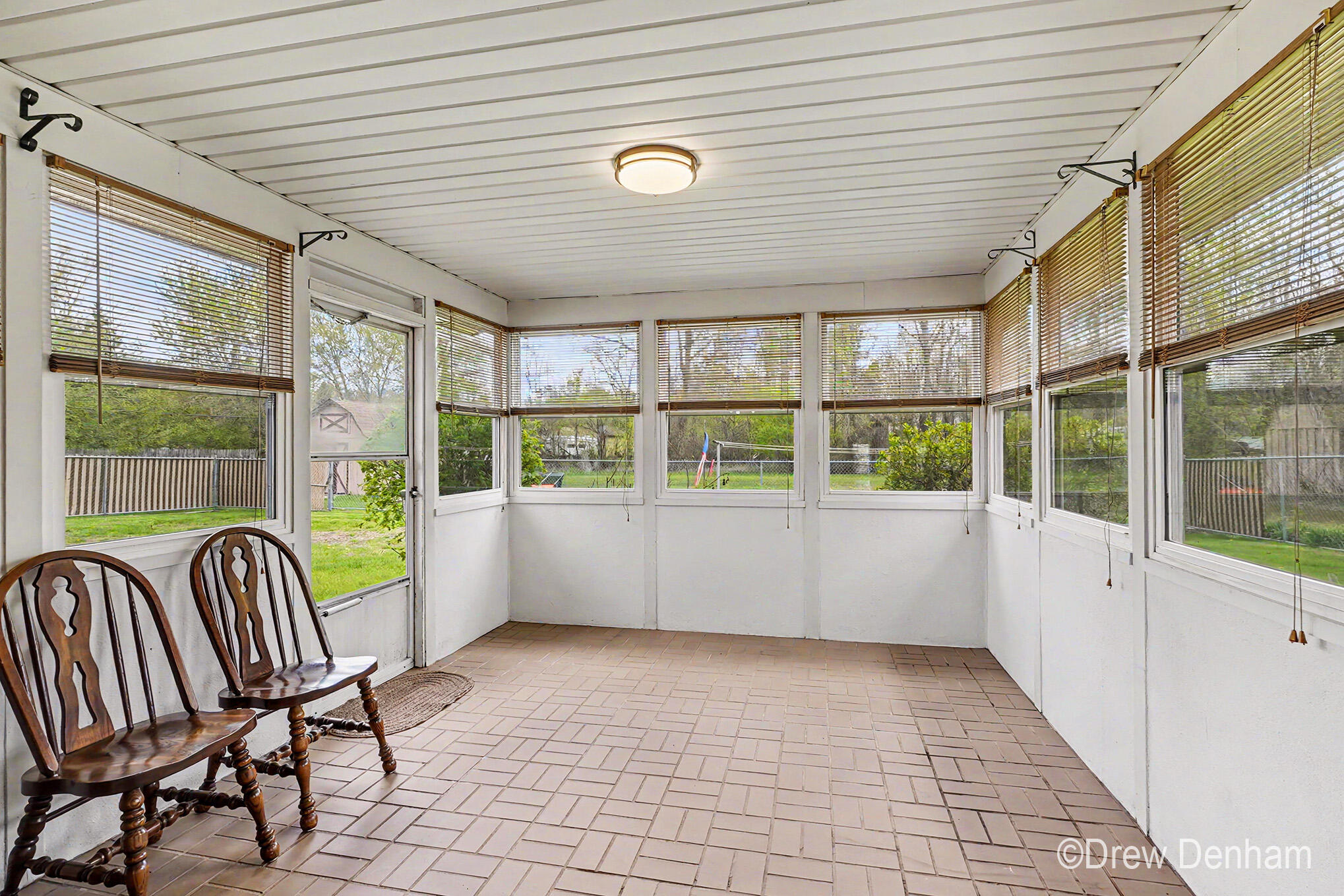 2525 South 8 Mile Road Auburn, MI 48611 - Photo 9 of 29 DSC01250