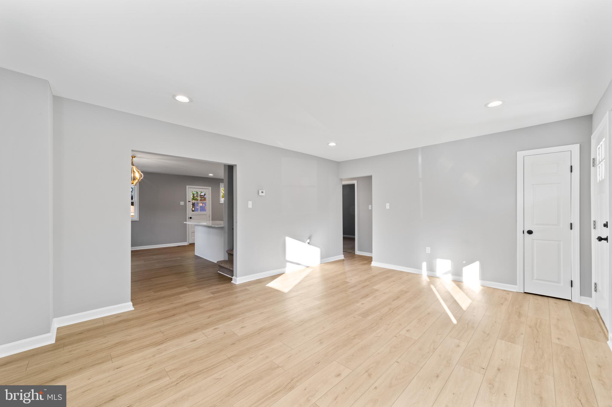 1994 Melvina Road Deptford, NJ 08096 - Photo 6 of 28 Gallery Image 6