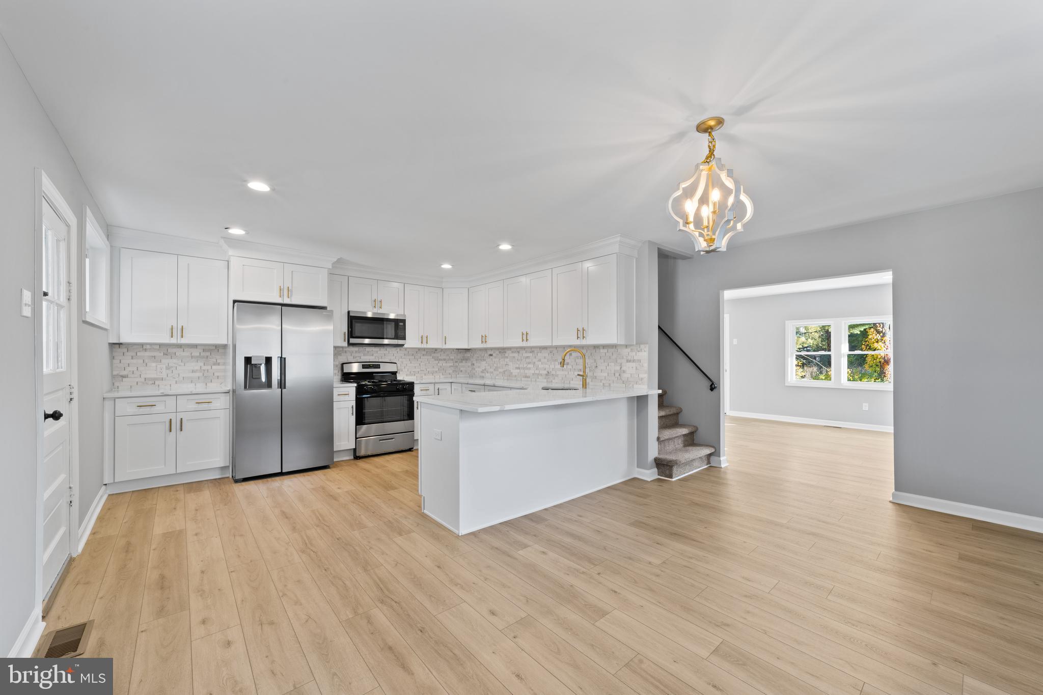 1994 Melvina Road Deptford, NJ 08096 - Photo 8 of 28 Gallery Image 8