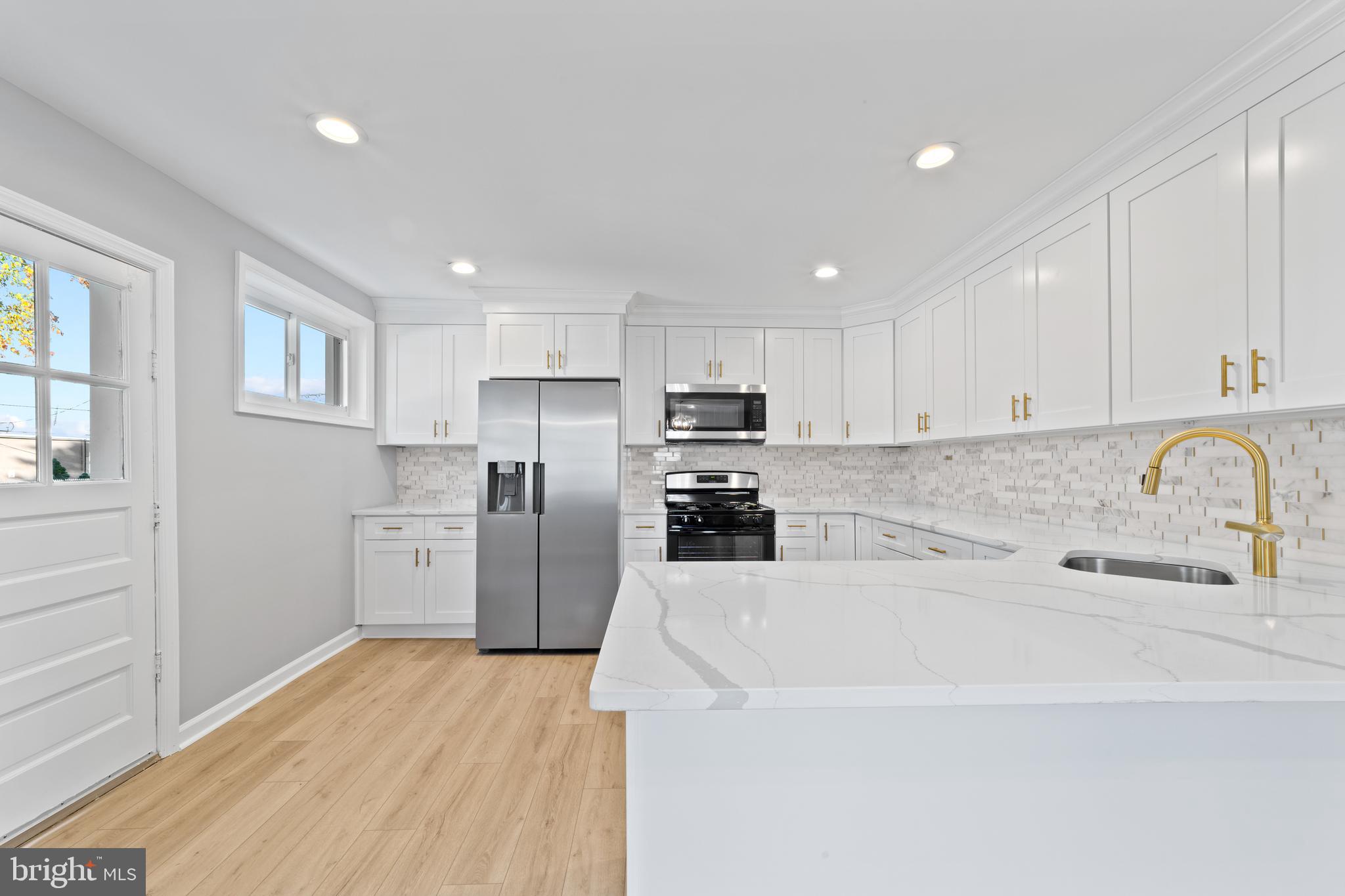 1994 Melvina Road Deptford, NJ 08096 - Photo 9 of 28 Gallery Image 9