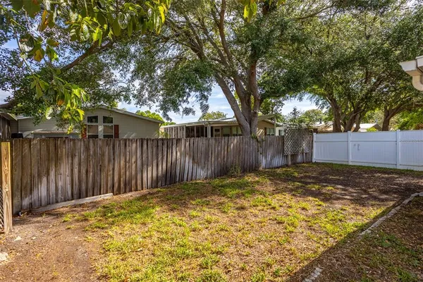 $300,000 | 10401 Lakeside Vista Drive, Riverview, FL 33569
