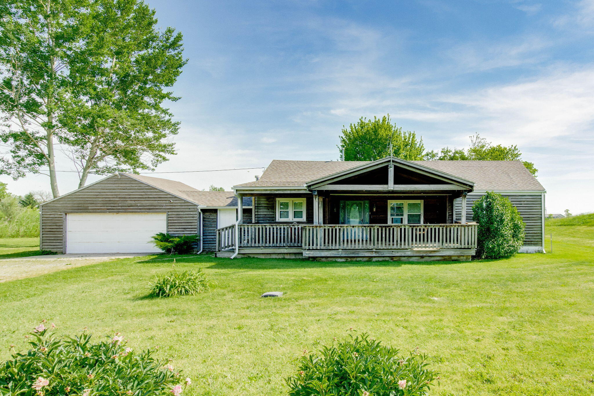 8228 Elida Road Lima, OH 45807 - Photo 2 of 32