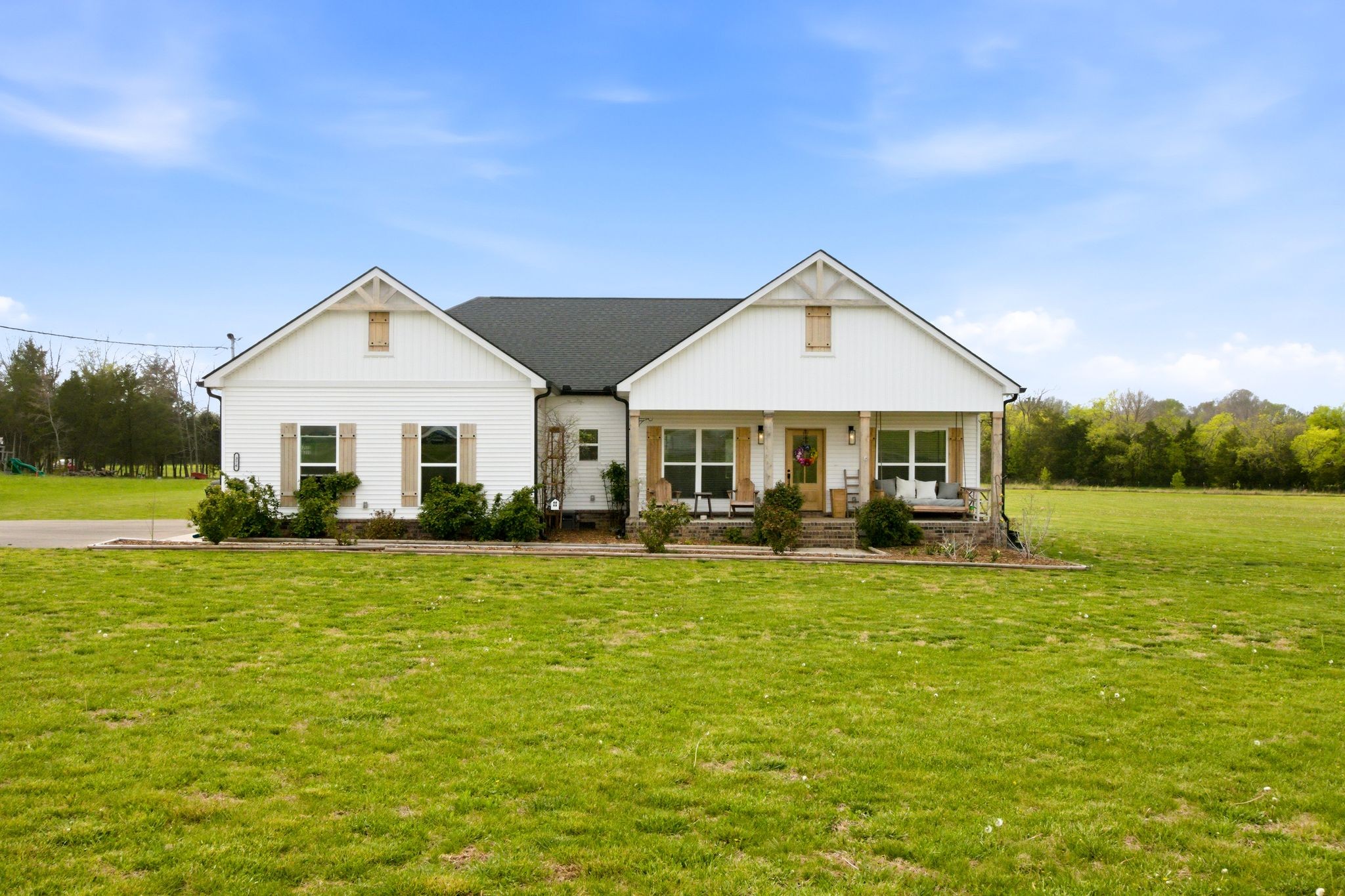 376 Adams Road Shelbyville, TN 37160 - Photo 1 of 27