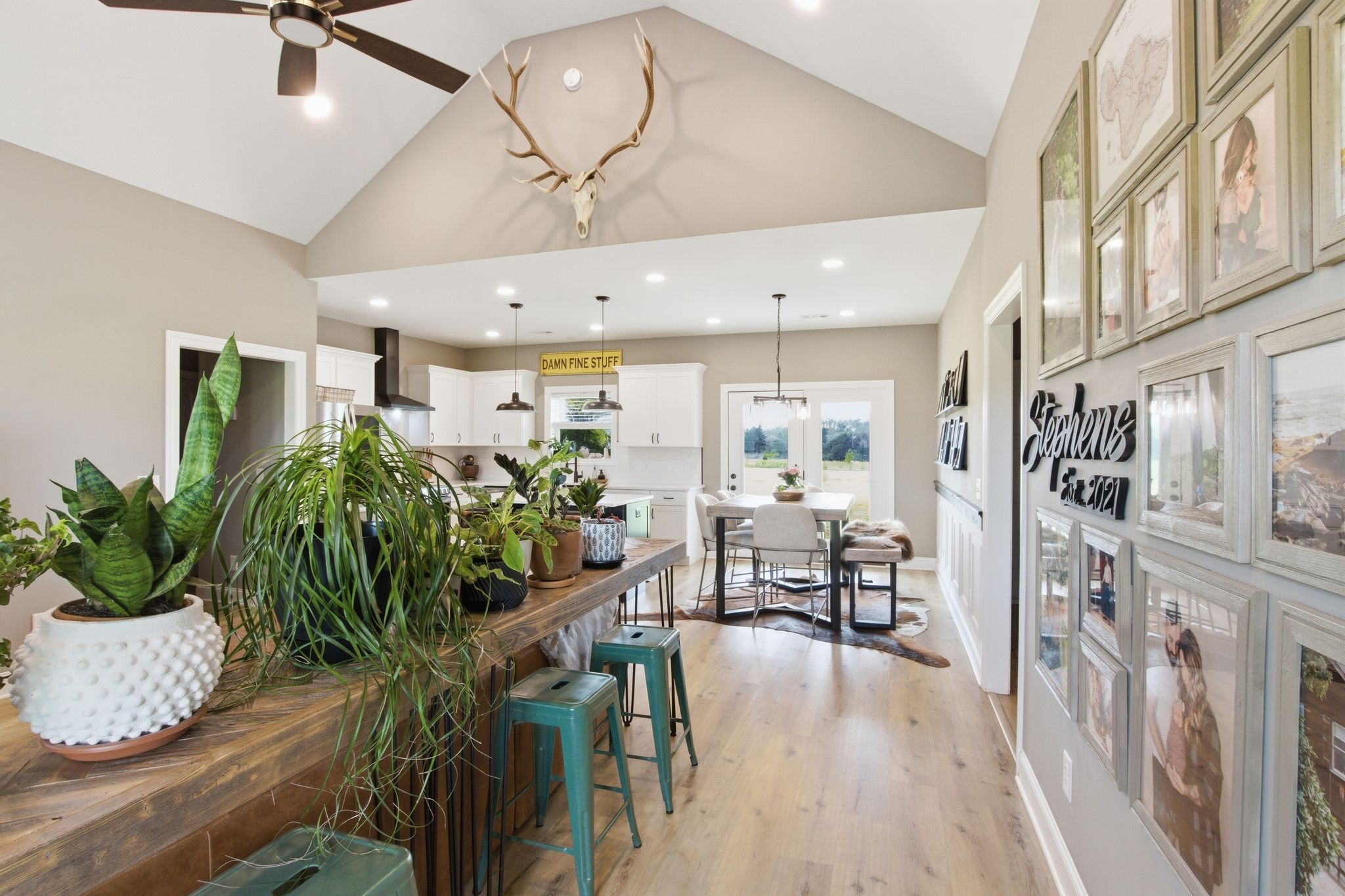 376 Adams Road Shelbyville, TN 37160 - Photo 5 of 27