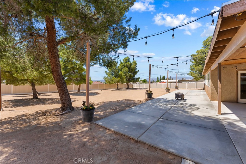 16311 Nosoni Road Apple Valley, CA 92307 - Photo 41 of 44