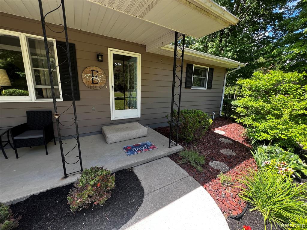 2234 West Caro Road Caro, MI 48723 - Photo 1 of 15