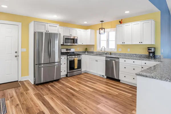 $295,000 | 3578 North River Road, Fort Gratiot, MI 48059