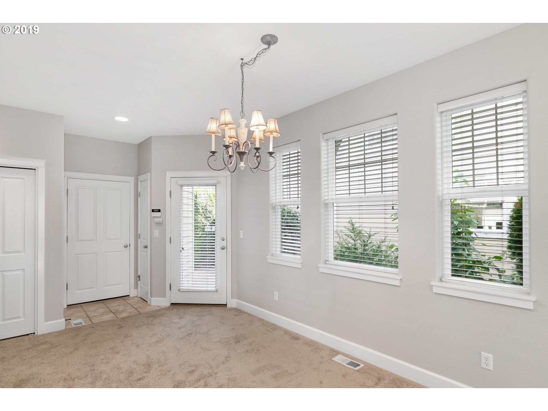 2522 Northwest Miller Road Portland, OR 97229 - Photo 8 of 24 Dining Area