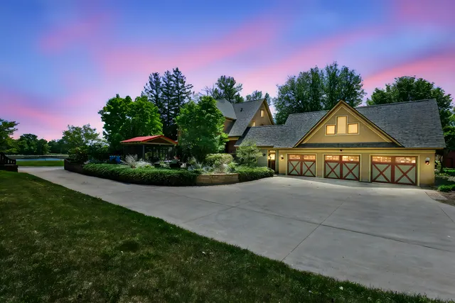 $1,500,000 | 3375 Stark Road Northeast, Cambridge, MN 55008