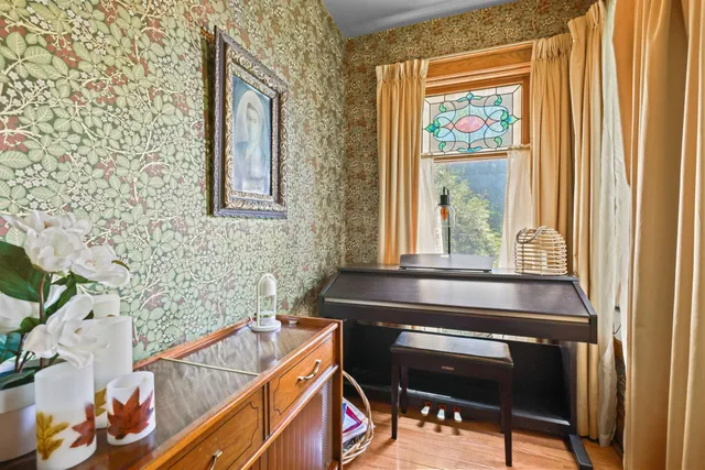 $1,500,000 | 3375 Stark Road Northeast, Cambridge, MN 55008