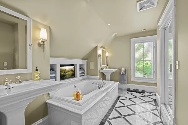 $1,500,000 | 3375 Stark Road Northeast, Cambridge, MN 55008