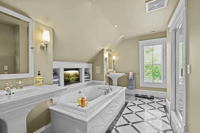 $1,500,000 | 3375 Stark Road Northeast, Cambridge, MN 55008