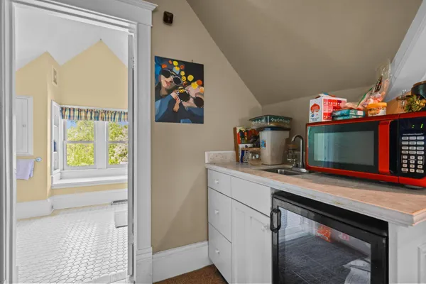 $1,500,000 | 3375 Stark Road Northeast, Cambridge, MN 55008