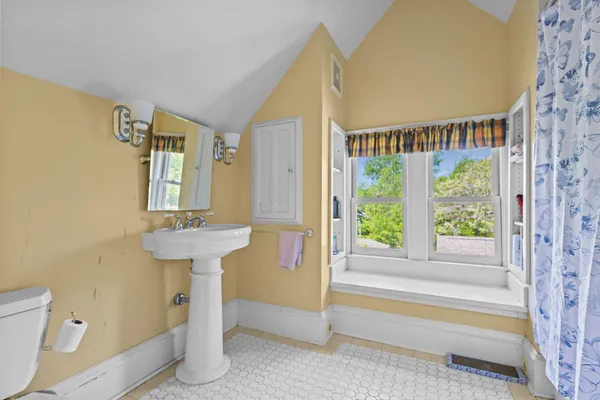 $1,500,000 | 3375 Stark Road Northeast, Cambridge, MN 55008