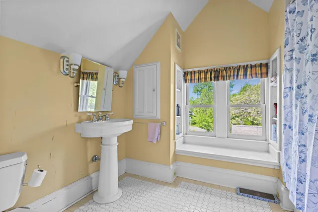 $1,500,000 | 3375 Stark Road Northeast, Cambridge, MN 55008