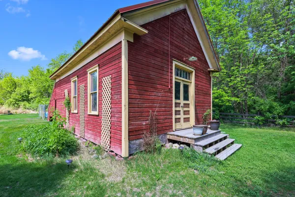 $1,500,000 | 3375 Stark Road Northeast, Cambridge, MN 55008