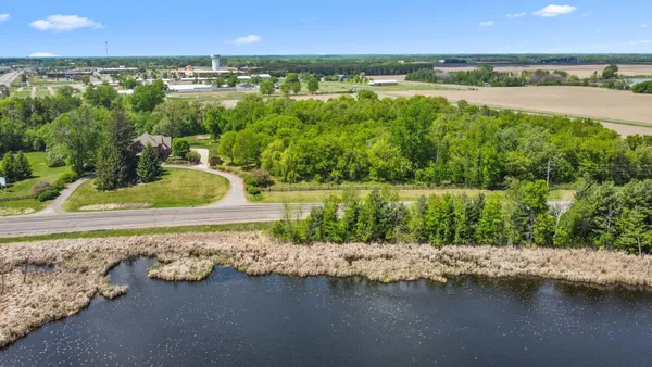 $1,500,000 | 3375 Stark Road Northeast, Cambridge, MN 55008