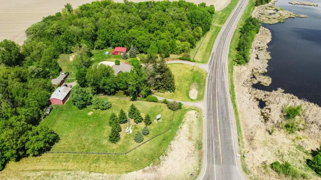 $1,500,000 | 3375 Stark Road Northeast, Cambridge, MN 55008