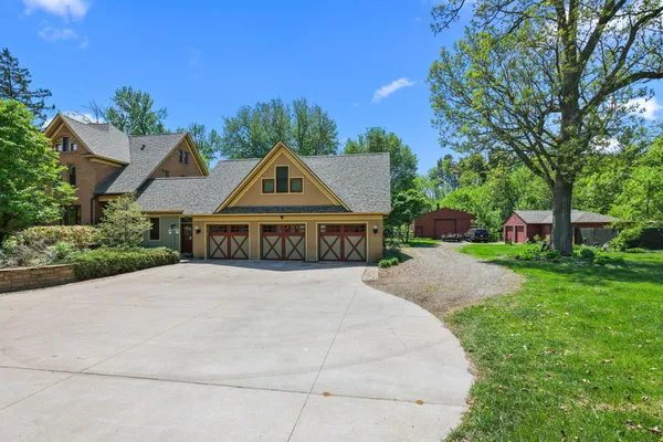 $1,500,000 | 3375 Stark Road Northeast, Cambridge, MN 55008