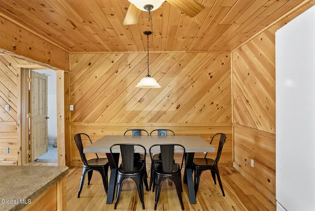 $815,000 | 28 Nacy Road, Queensbury, NY 12845