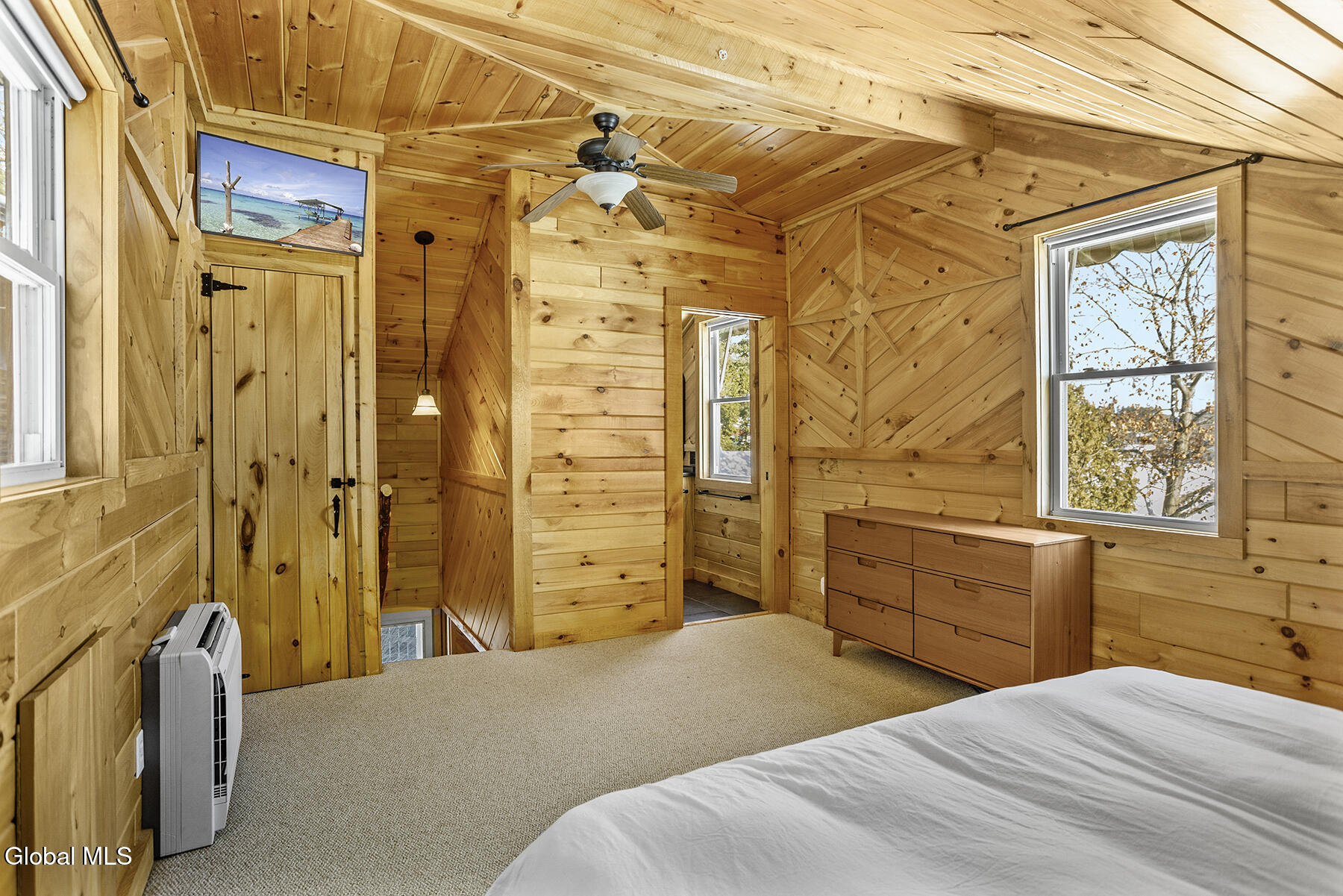 28 Nacy Road Queensbury, NY 12845 - Photo 17 of 30 28 Nacy Rd - Lake George - 10