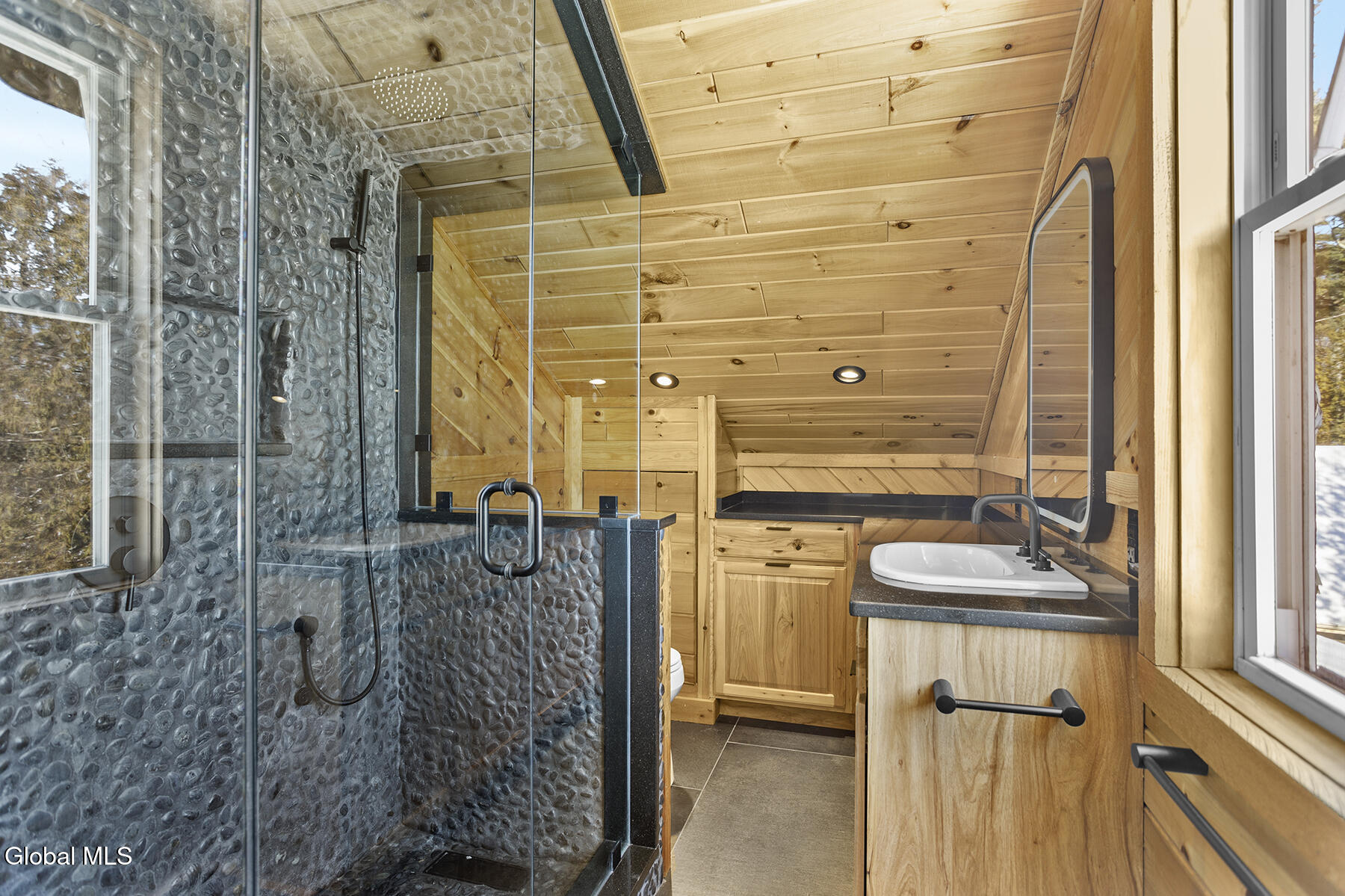 28 Nacy Road Queensbury, NY 12845 - Photo 21 of 30 28 Nacy Rd - Lake George - 14