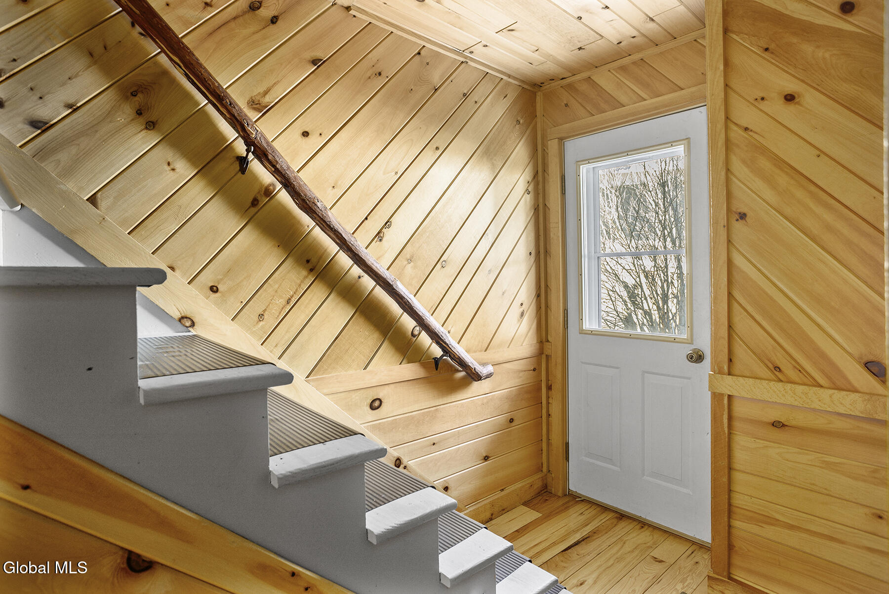 28 Nacy Road Queensbury, NY 12845 - Photo 22 of 30 28 Nacy Rd - Lake George - 16