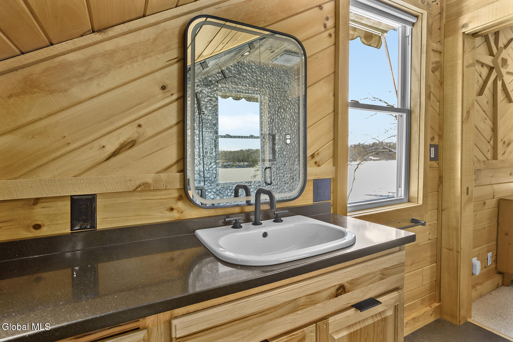 28 Nacy Road Queensbury, NY 12845 - Photo 25 of 30 28 Nacy Rd - Lake George - 20