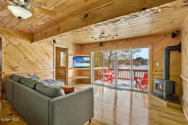 $815,000 | 28 Nacy Road, Queensbury, NY 12845