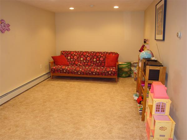 26 Longview Road Framingham, MA 01701 - Photo 13 of 14 Gallery Image 13