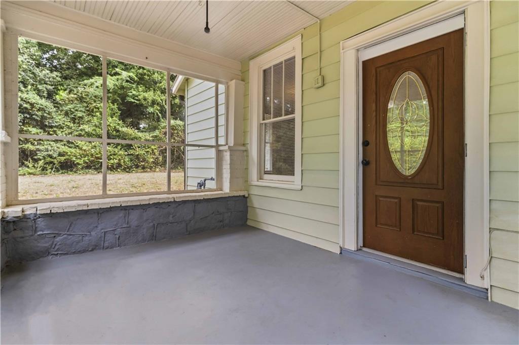 302 Fayetteville Road Jonesboro, GA 30236 - Photo 3 of 31