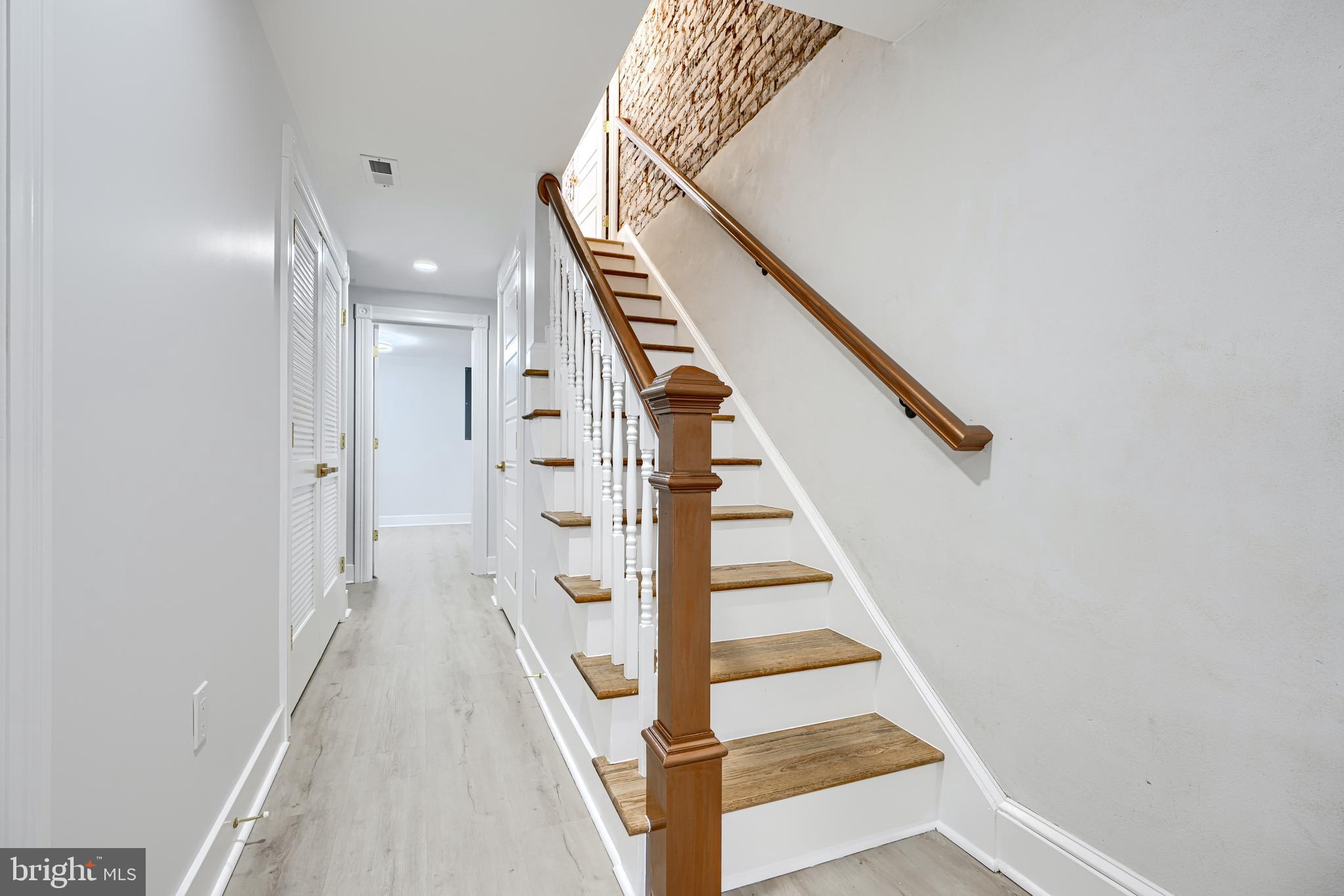 3825 Foster Avenue Baltimore, MD 21224 - Photo 36 of 54 a view of entryway