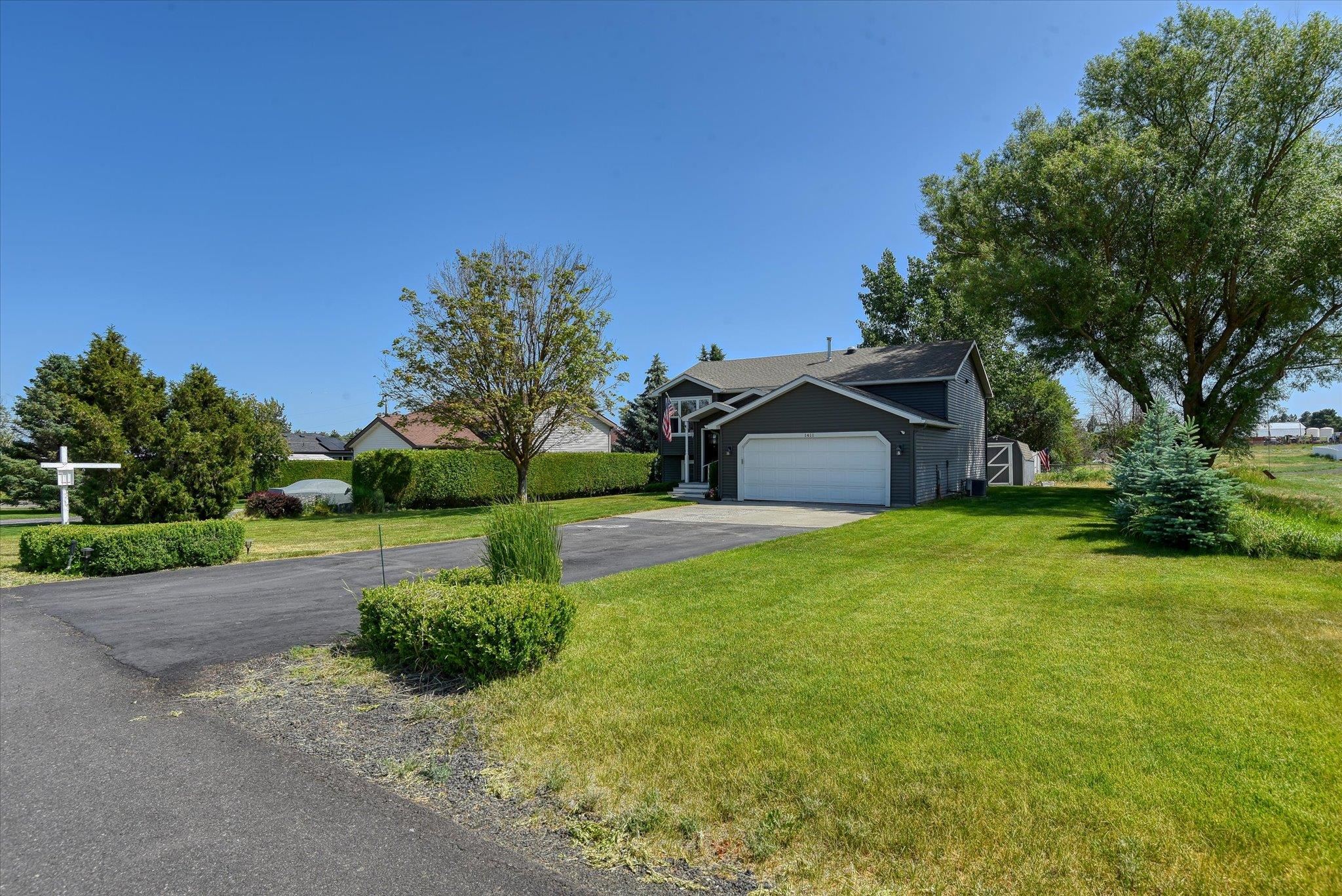 1411 Sinclair Street Davenport, WA 99122 - Photo 2 of 47