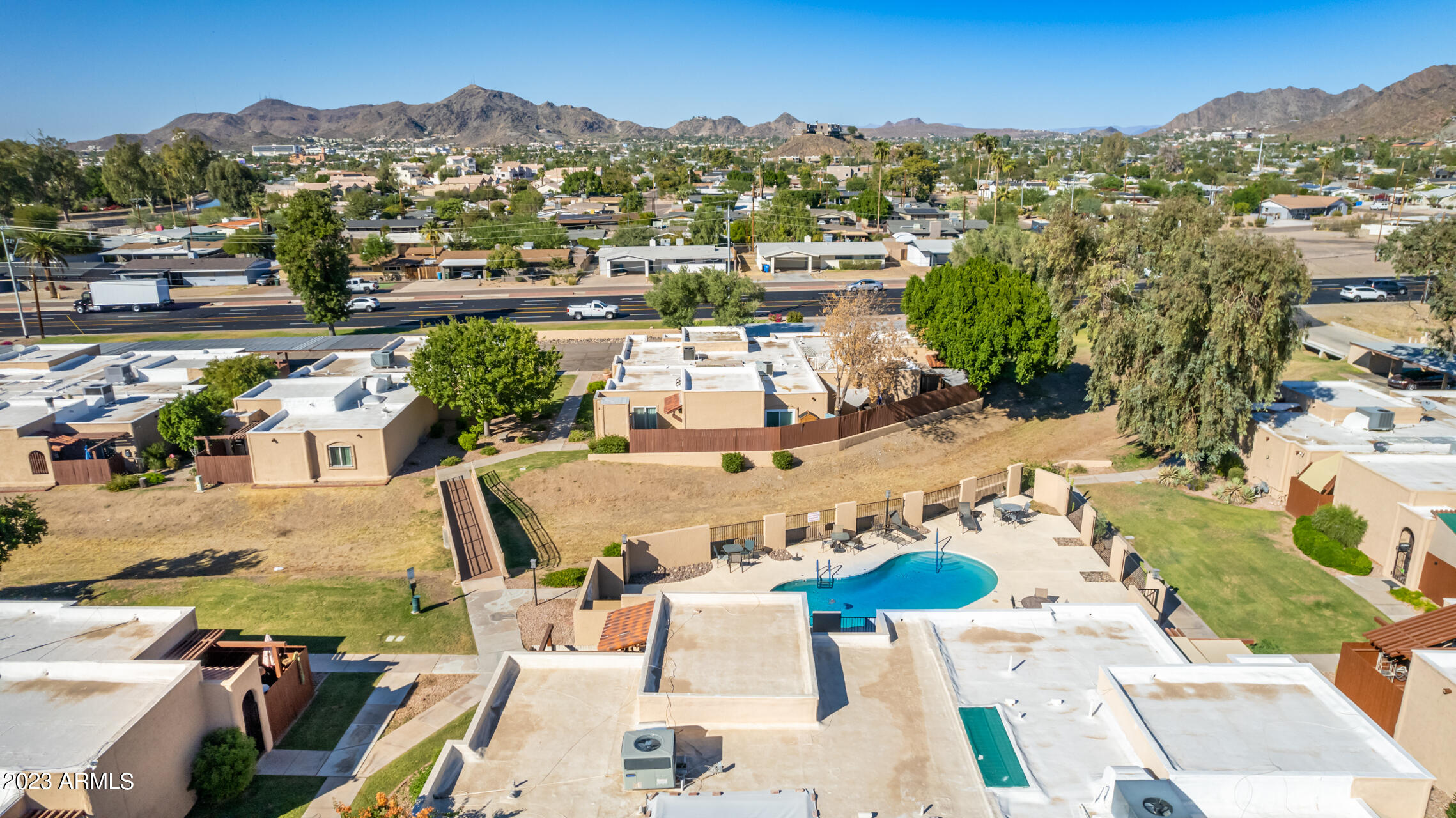 1046 East Pueblo Road Phoenix, AZ 85020 - Photo 22 of 28 0005-05-Pueblo Drone