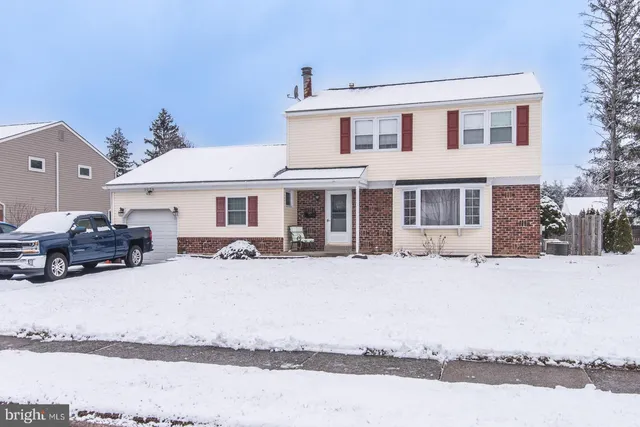 $499,900 | 1036 Oakwood Drive, Warminster, PA 18974