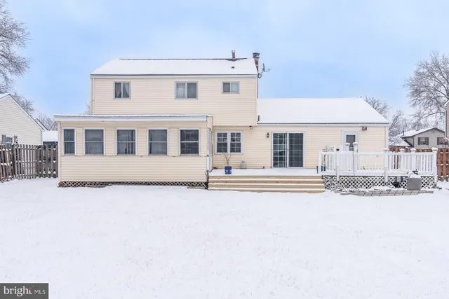 $489,900 | 1036 Oakwood Drive, Warminster, PA 18974