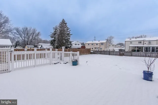 $489,900 | 1036 Oakwood Drive, Warminster, PA 18974