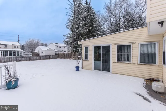 $489,900 | 1036 Oakwood Drive, Warminster, PA 18974