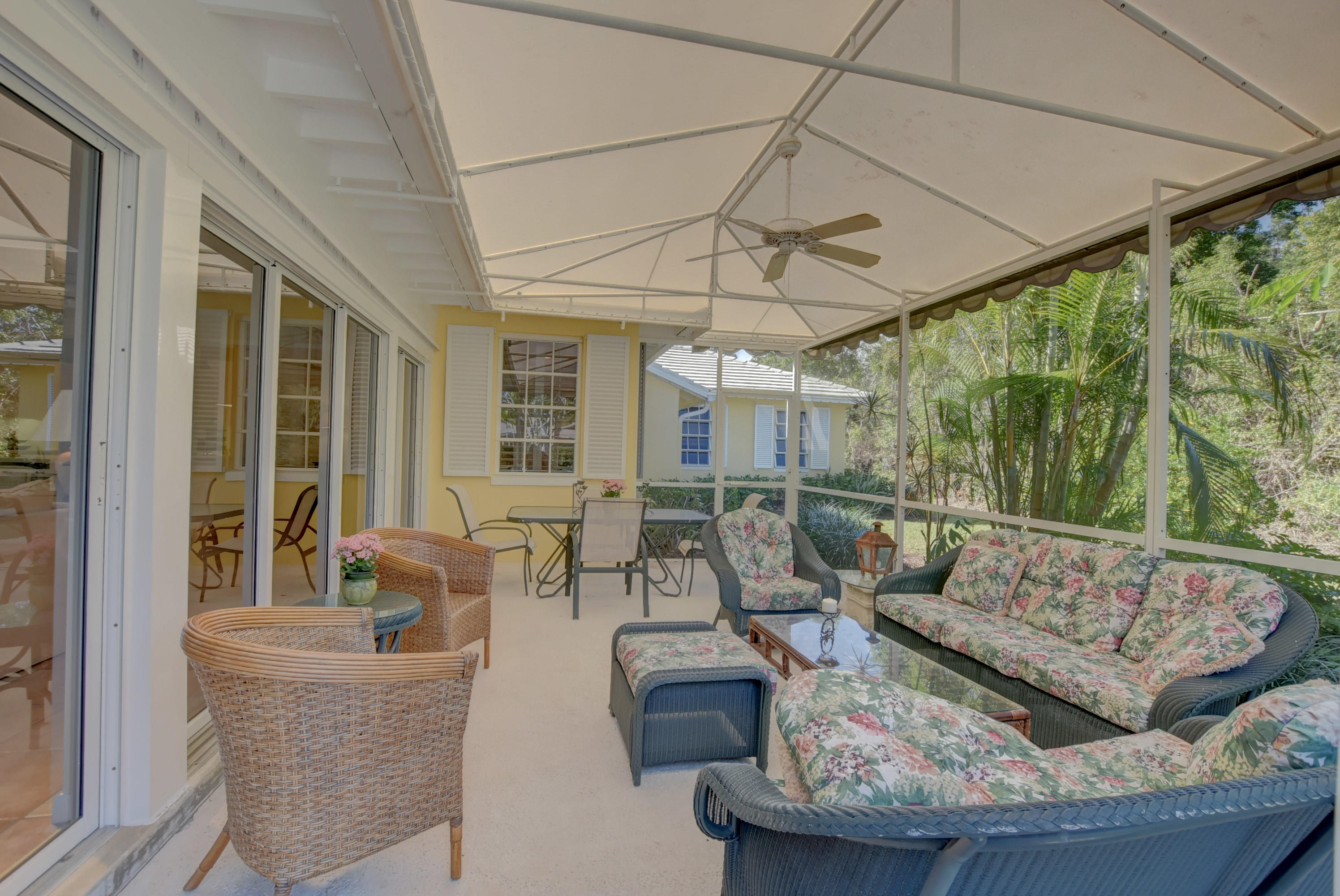 33 Country Road Boynton Beach, FL 33436 - Photo 9 of 14 Screened Patio