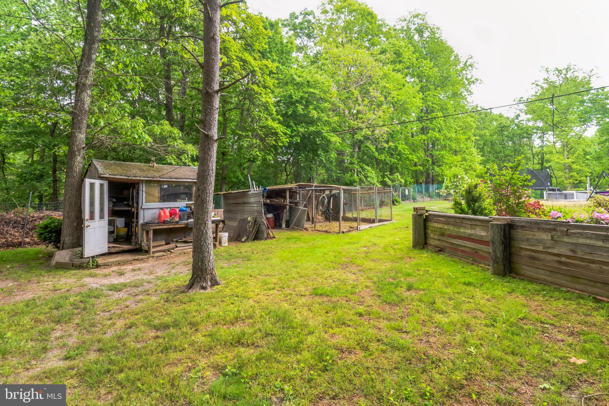219 Forked Neck Road Shamong, NJ 08088 - Photo 26 of 26 a view of a backyard with table and chairs