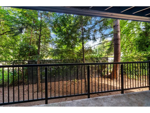 $270,000 | 8720 Southwest Tualatin Road, Unit 110, Tualatin, OR 97062