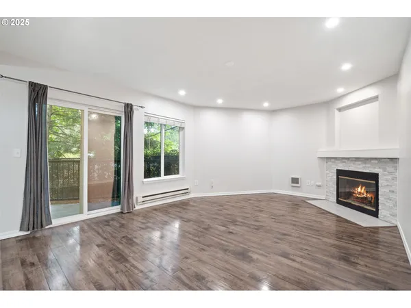 $270,000 | 8720 Southwest Tualatin Road, Unit 110, Tualatin, OR 97062