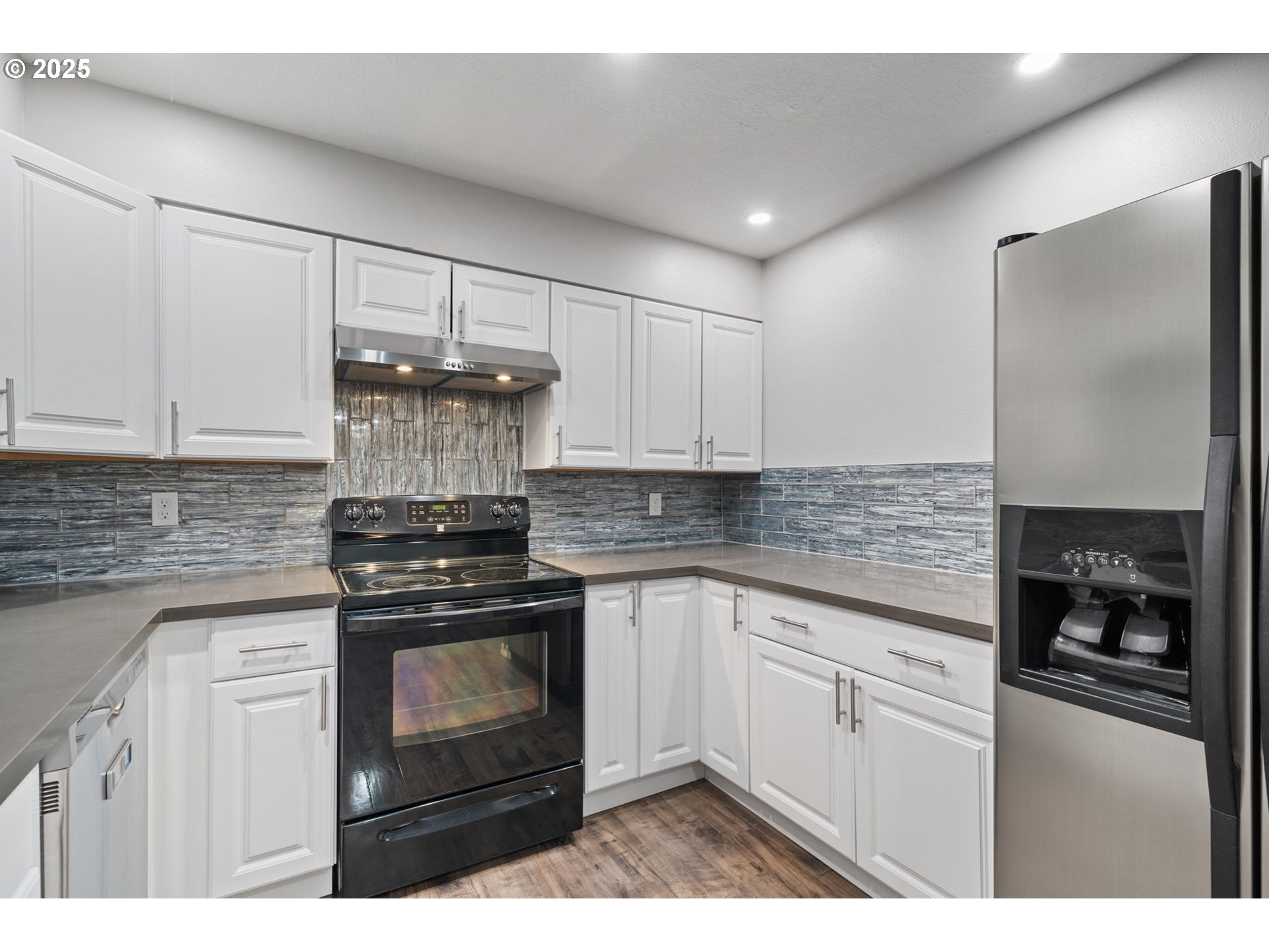 8720 Southwest Tualatin Road, Unit 110 Tualatin, OR 97062 - Photo 6 of 19