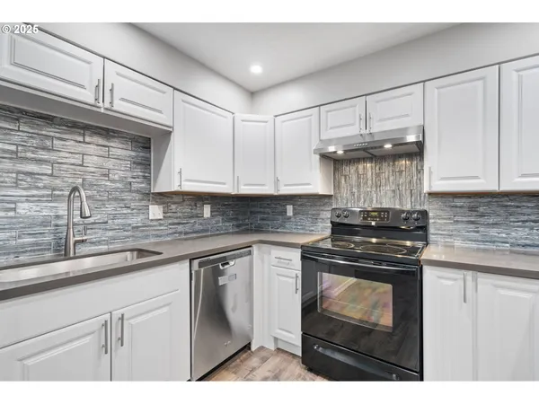 $270,000 | 8720 Southwest Tualatin Road, Unit 110, Tualatin, OR 97062